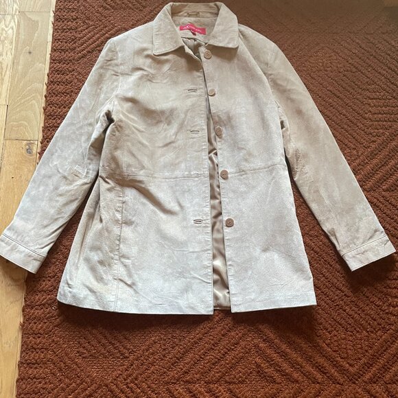 Anne Klein jackets, women's small beige coat, good condition preloved leather - Picture 2 of 4